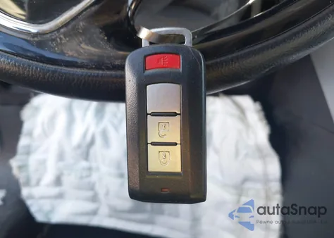 2018 Mitsubishi Eclipse Cross Sel z USA, uszkodzony, nr VIN JA4AT5AA8JZ042892